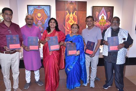 “Between Form And Silence” Recent Works By Artist Asha Shetty In Jehangir Art Gallery