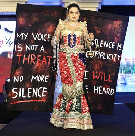 Mrs. PRADDNYA S KAMBLI The  The Winner Of Mrs. WORLD ROYAL GLOBAL QUEEN 2026 Title In The Esteem Platform.