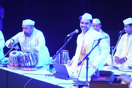 Rahul Deshpande’s Abhangawari Resonates Through A Packed Shanmukhananda Hall
