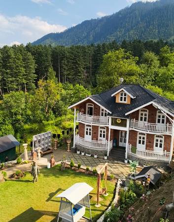 Every Traveler Must Visit Kastoorwan Once For Nature And Food Experience.