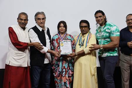 Sunil Pal, Dilip Sen, Ali Khan, Ketan Karade, Ramesh Goyal, Writer Deepak Desai, And Restaurant Owner Mohammad Bhai Honored At The KCF ‘Bollywood Legends Film Festival 2026’ Organized By Dr. Krishna Chouhan