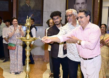 “DUAL VISION” Solo Art Exhibition By Sculptor Yash Chaulkar In Jehangir Art Gallery