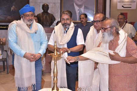 “ATHAHA” Beyond The Boundaries Solo Show Of Paintings By Well-Known Artist Alka Bhrushundi At Jehangir Art Gallery