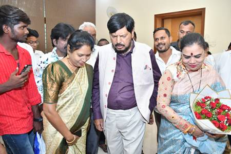 Union Minister Ramdas Athawale Rushes To Aid Injured In Moshi Tragedy; Sanghamitra Gaikwad Praises His People-Centric Leadership, Calls For Greater Access To Women Empowerment Schemes