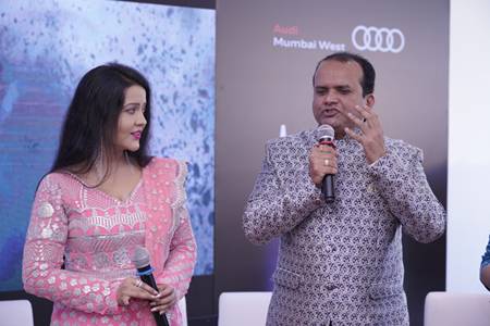 Dr. Vaibhav “Nayab” Sharma The Zubaan Ka Badshah • The Ruhani Farishta • The Man Who Made Words Magical