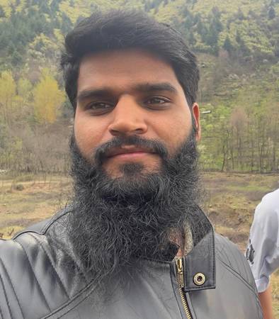 Navigating The Terrain: Suhail Shafi  Young Srinagar Entrepreneur Triumphs Over Supply Chain Bottlenecks.
